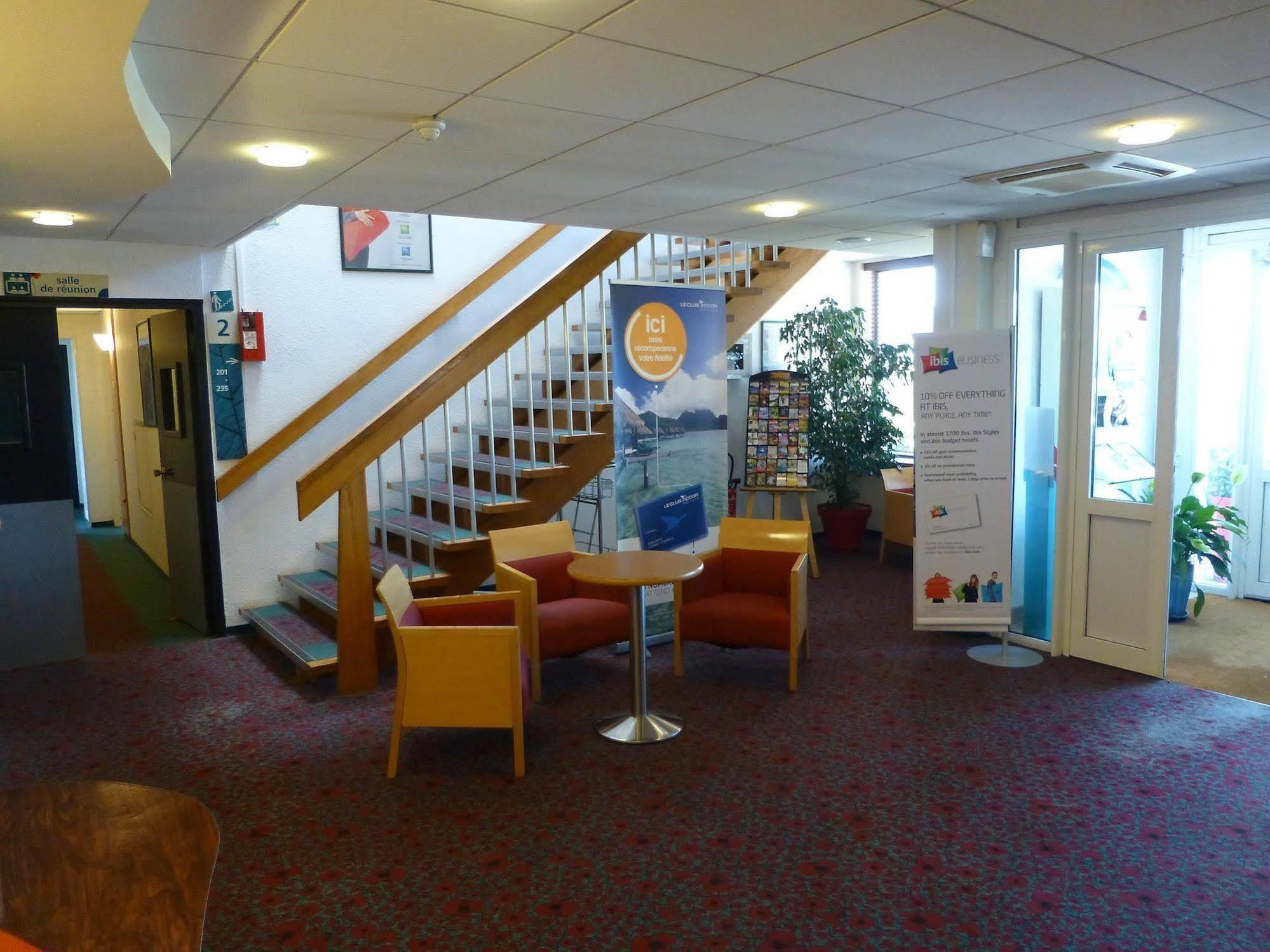 ホテル Ibis Saint Rambert D'Albon エクステリア 写真