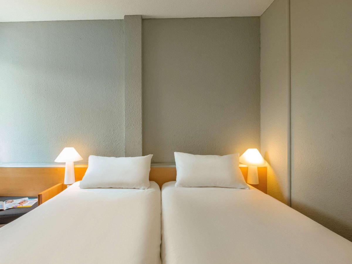 ホテル Ibis Saint Rambert D'Albon エクステリア 写真